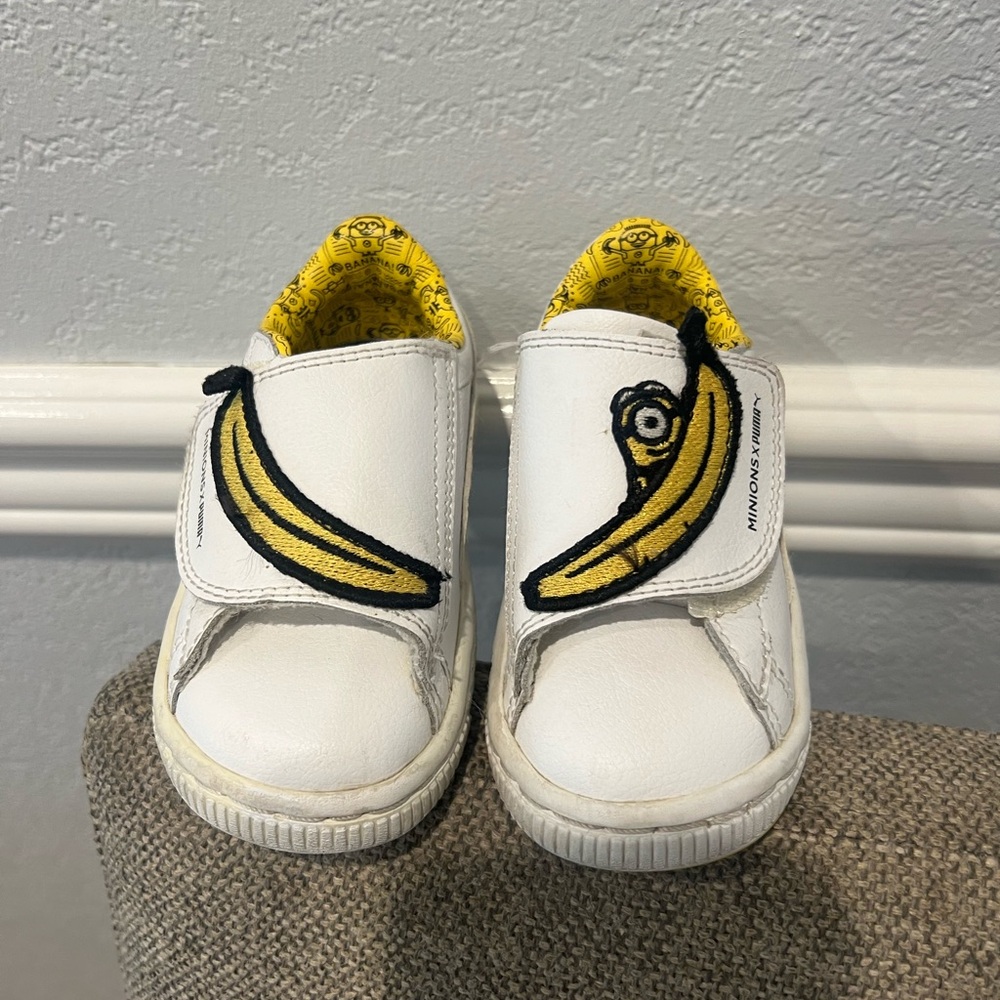 Minions Puma shoes size 5